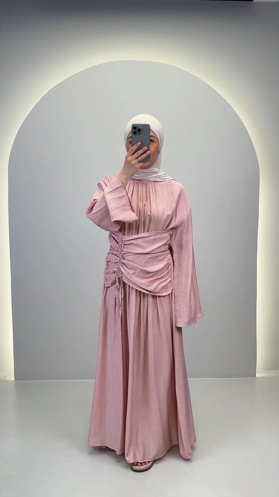 Robe Sahra