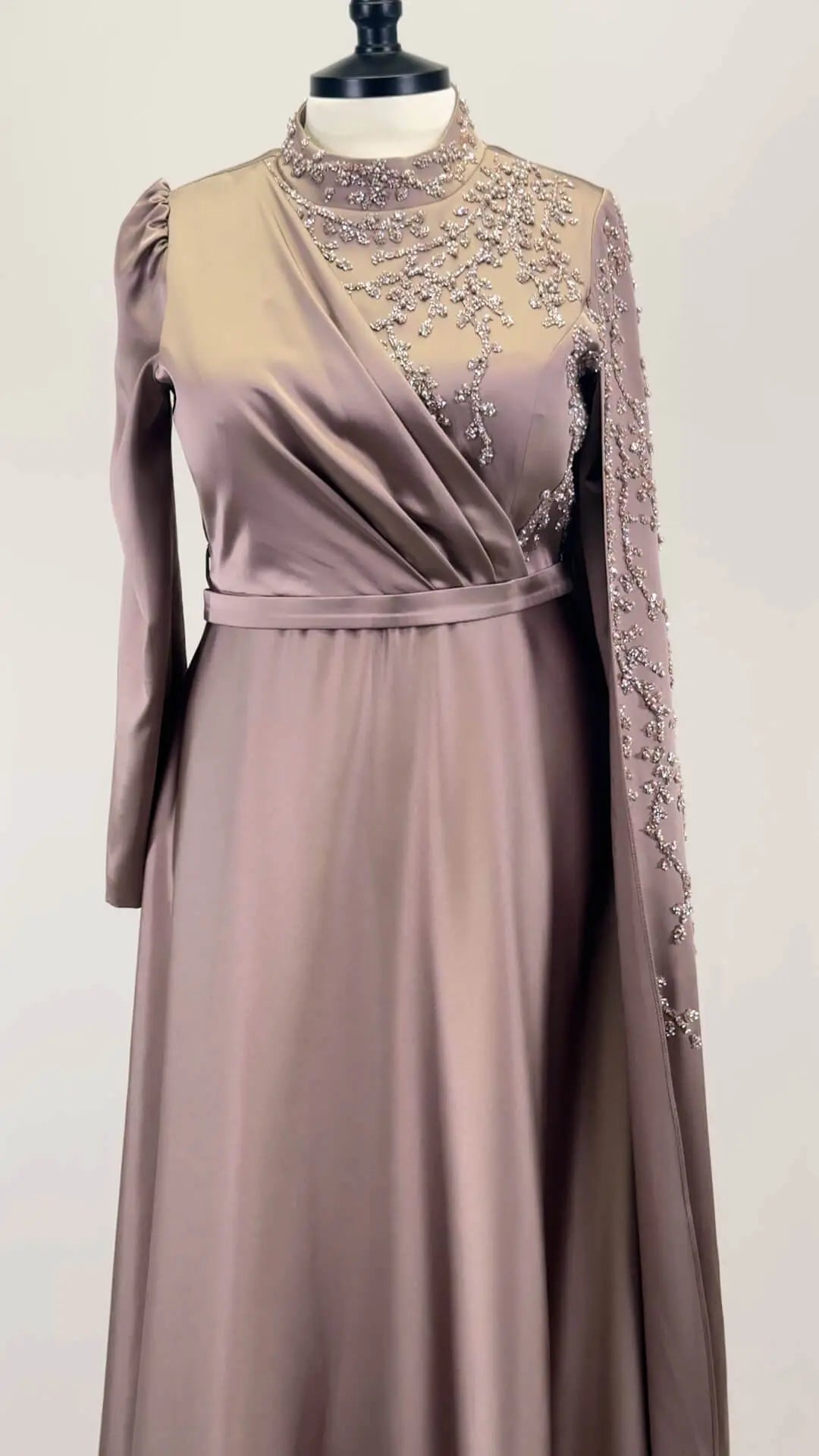 Ahri Abendkleid Beige