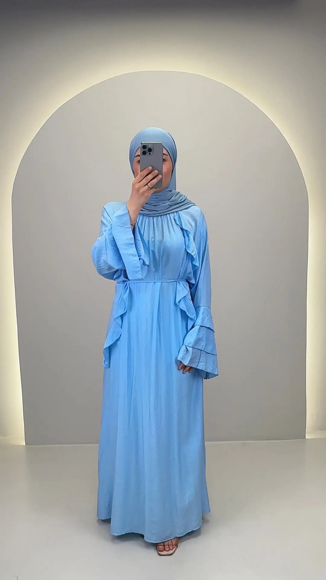Robe Giona