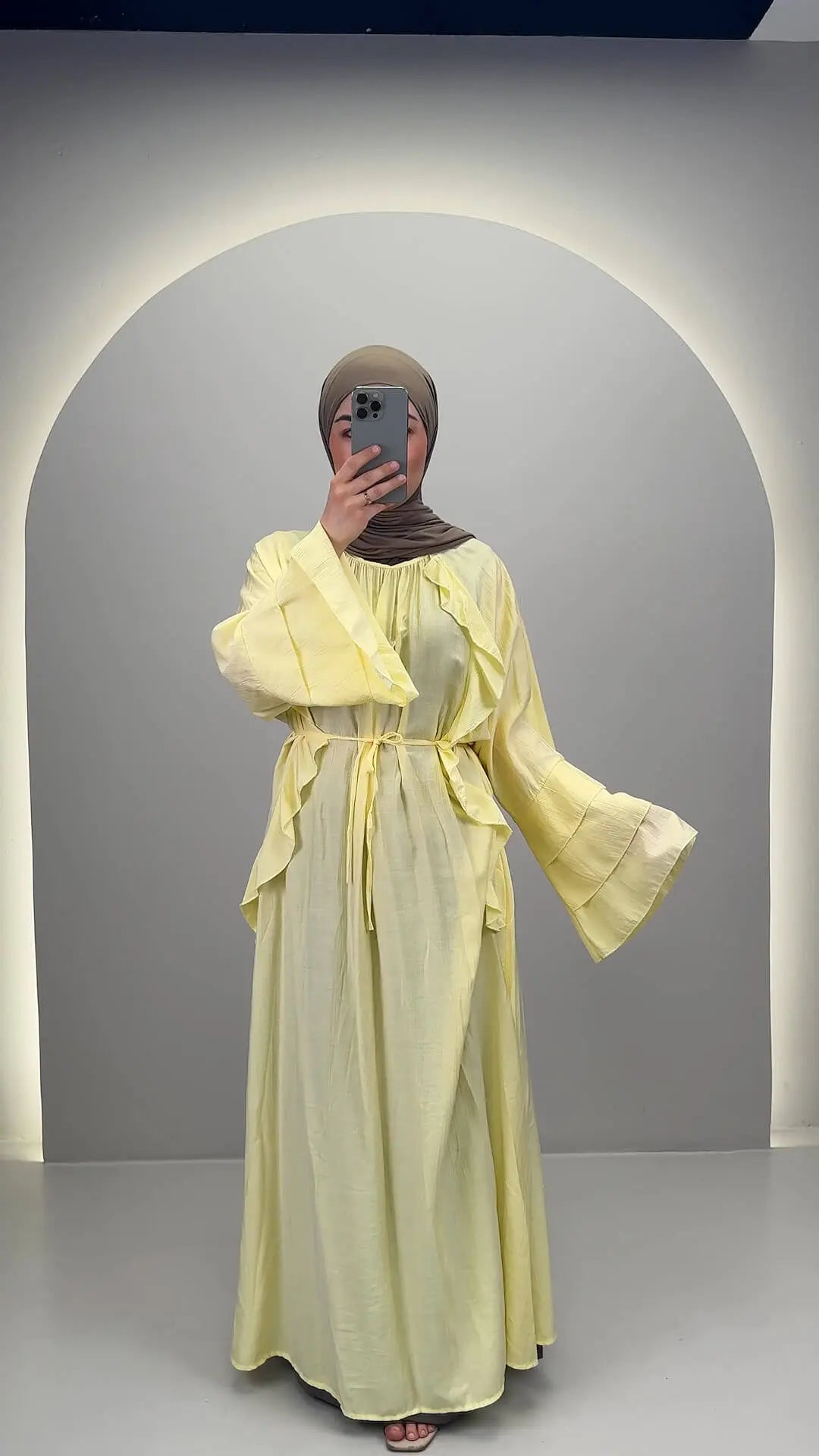 Robe Giona