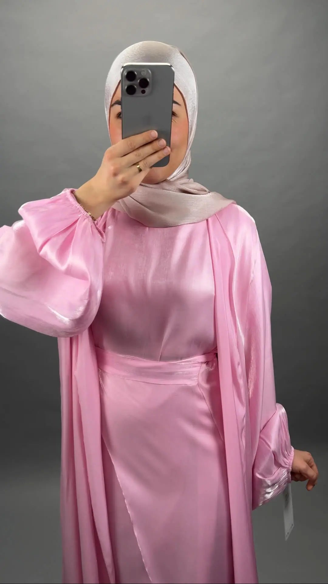 Gabiya Abaya Beige Pink