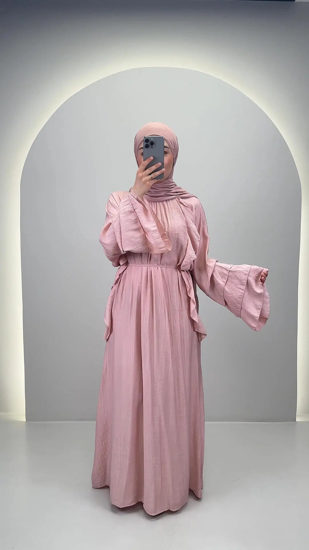 Robe Giona