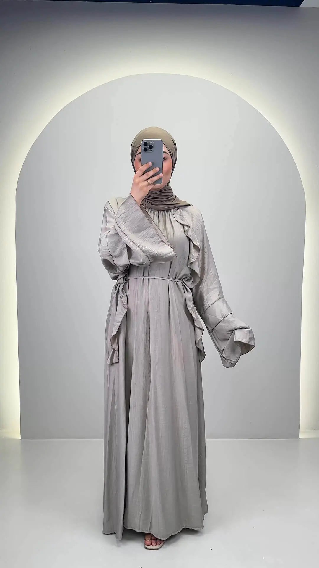 Robe Giona
