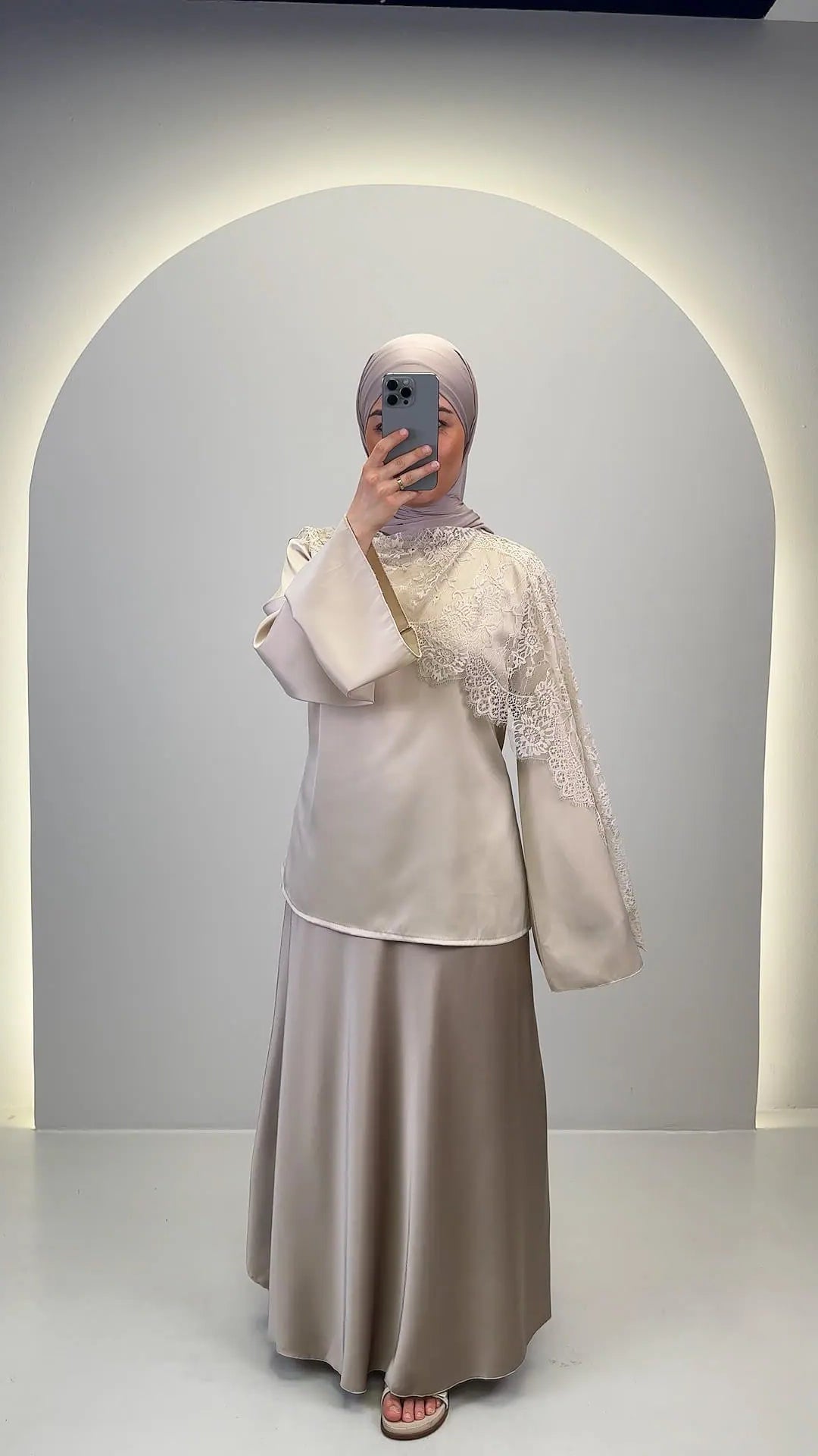 Robe Bitronae