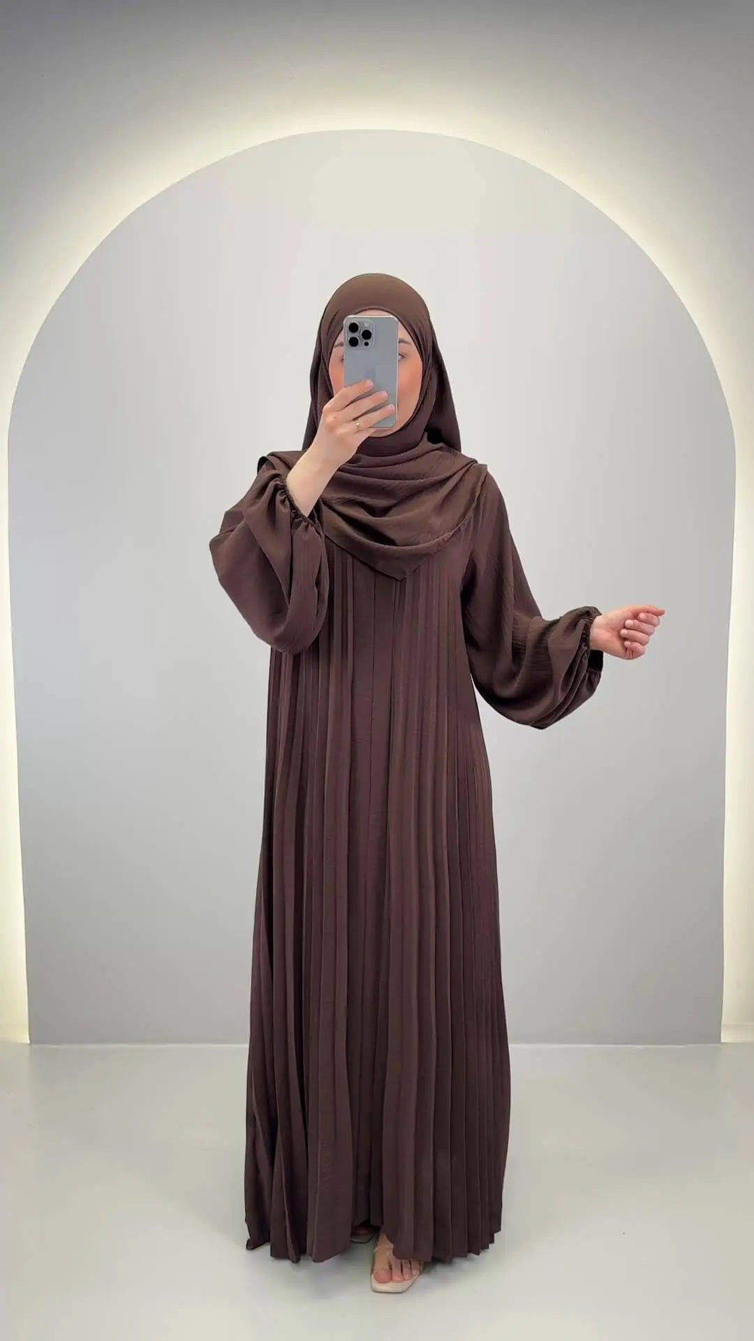 Hifaya Abaya Set mit Khimar Braun