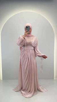 Meslina Abiye Pembe