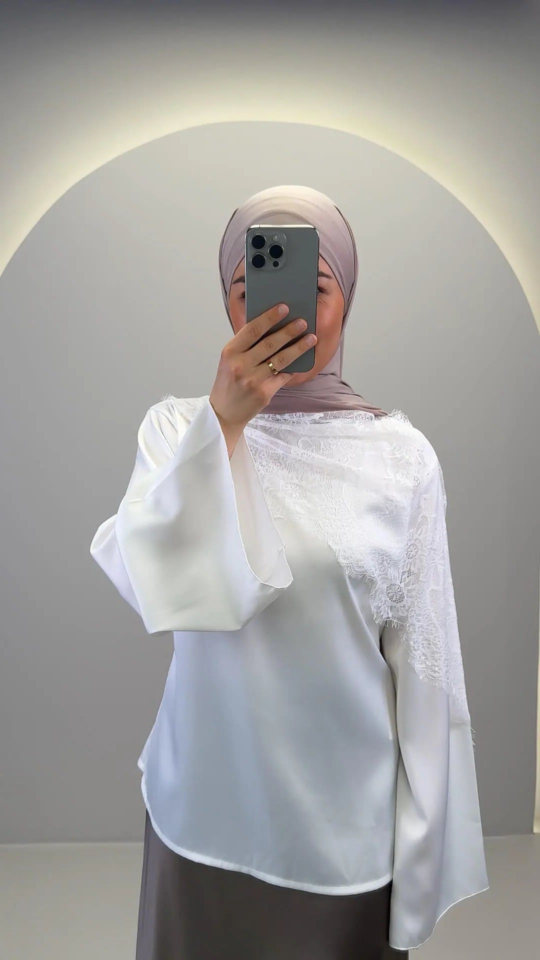 Haut Yasminea